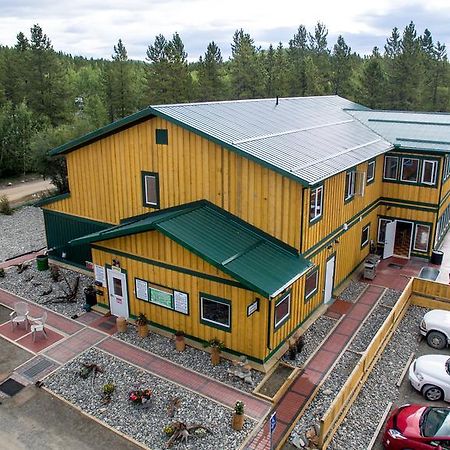 Hot Springs Campground And Hostel Upper Laberge Exterior photo