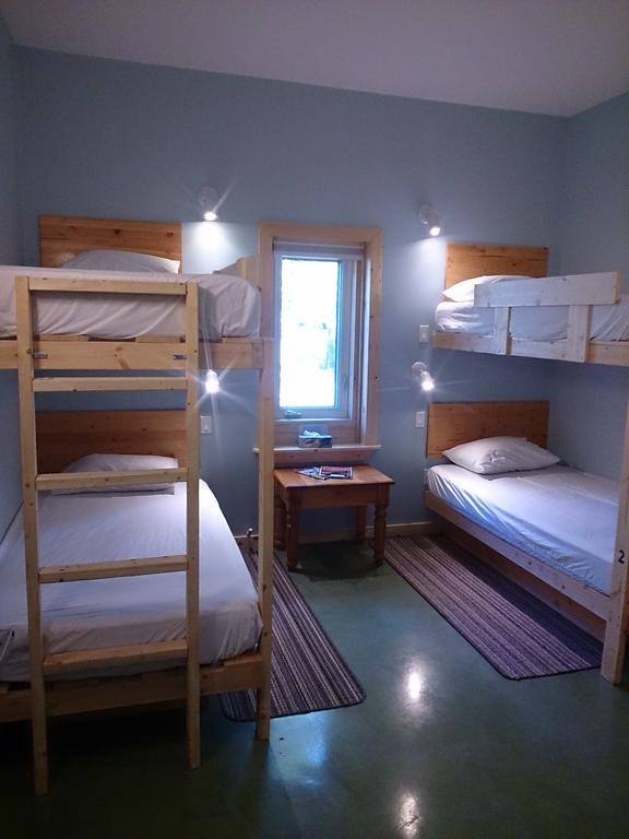 Hot Springs Campground And Hostel Upper Laberge Room photo