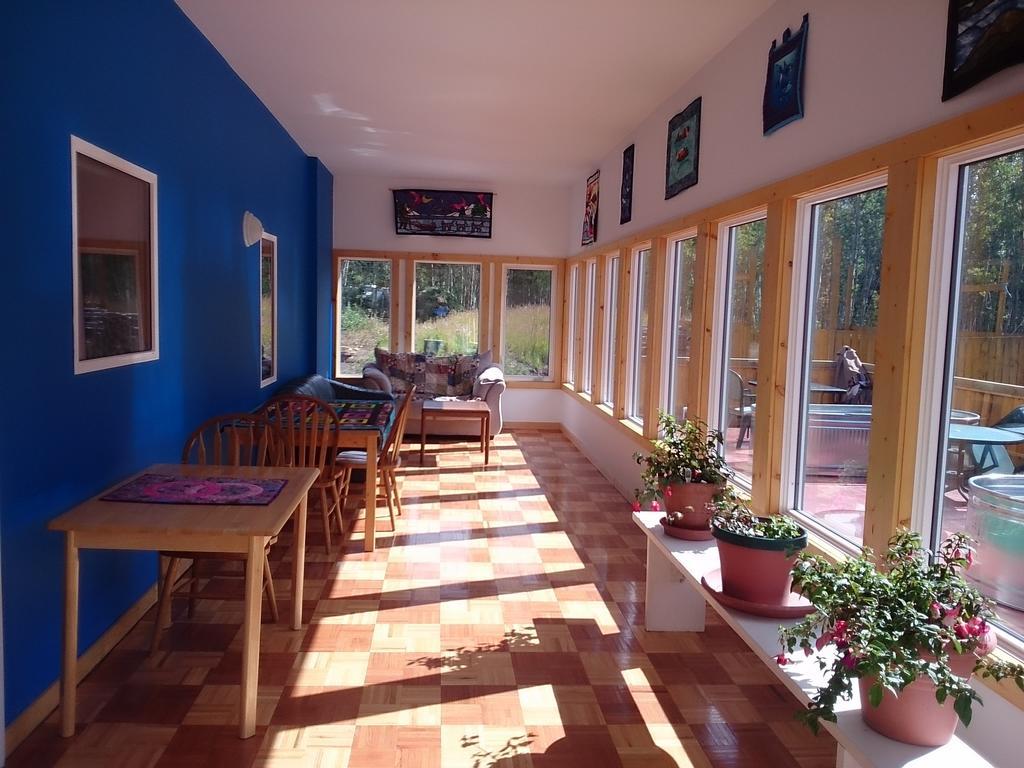 Hot Springs Campground And Hostel Upper Laberge Exterior photo